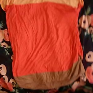 Women's  maternity  top